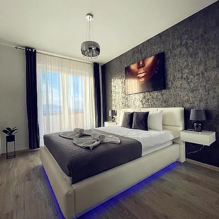 Elite Penthouse - Netflix Free Apartment Brasov