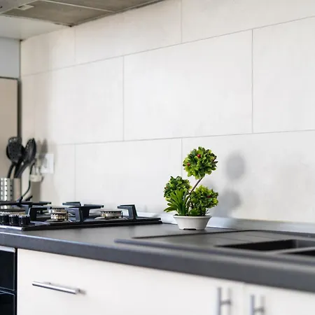 Elite Penthouse - Netflix Free Apartment *
