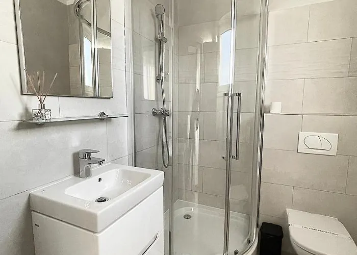 Elite Penthouse - Netflix Free